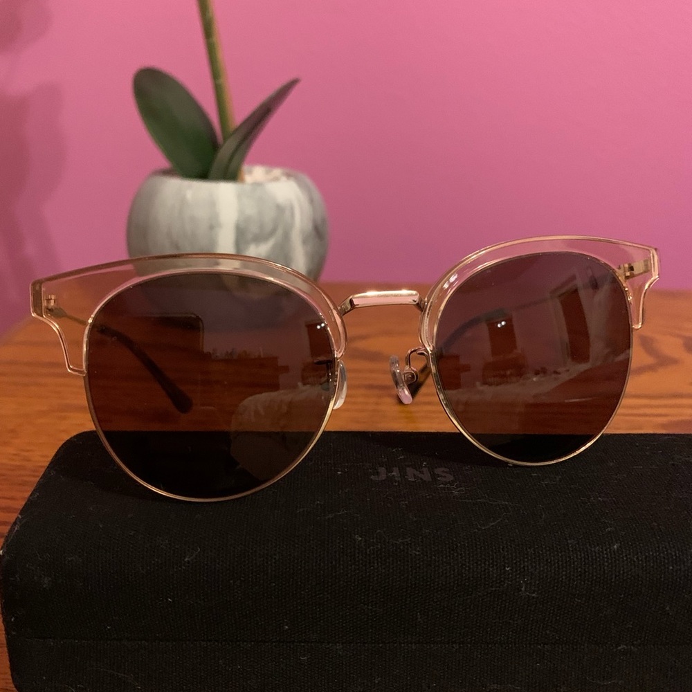 J!NS sunglasses 🌼